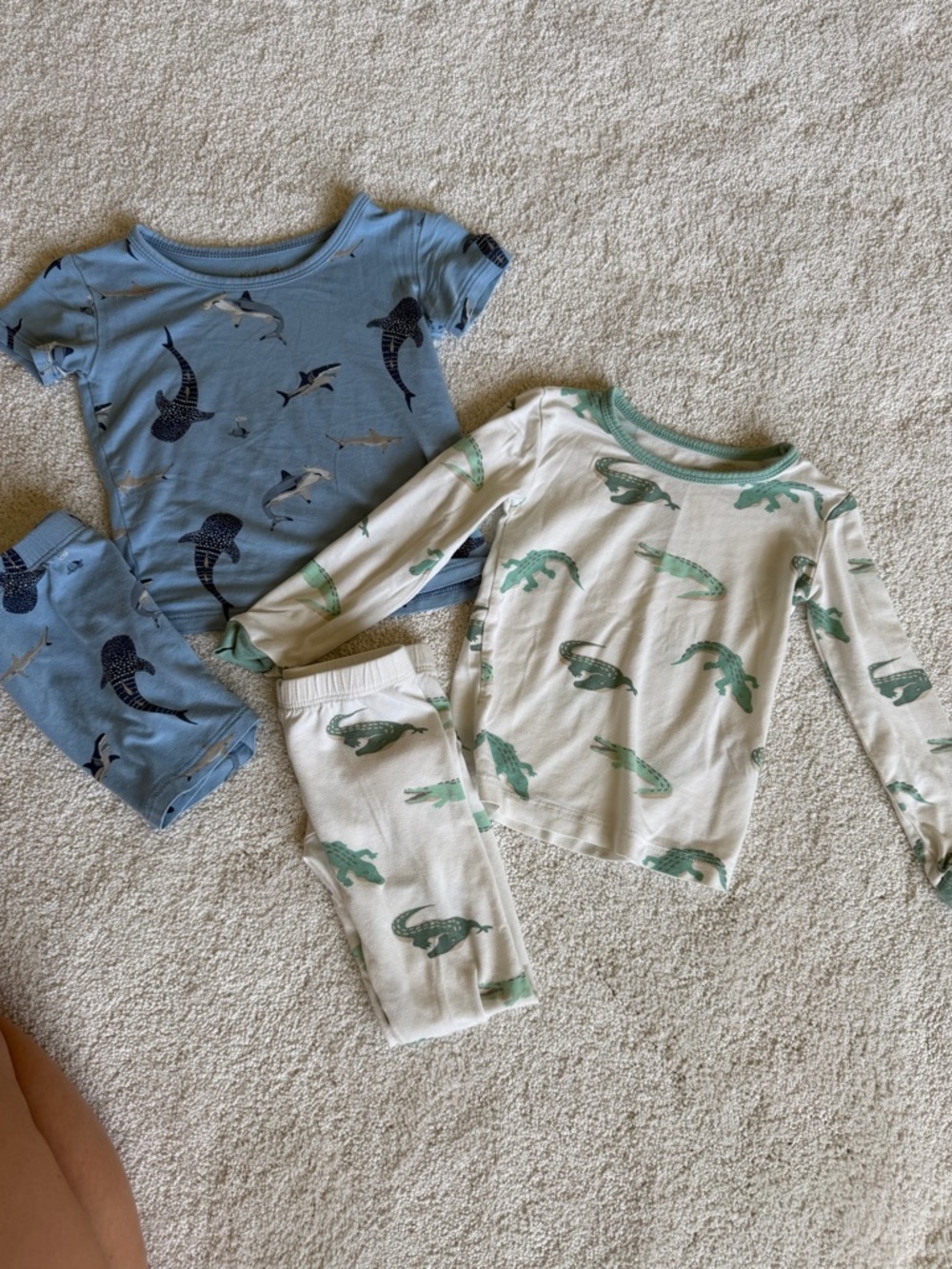 Kyte BABY Blue Shark & Cream Alligator Pajama Two-Pack